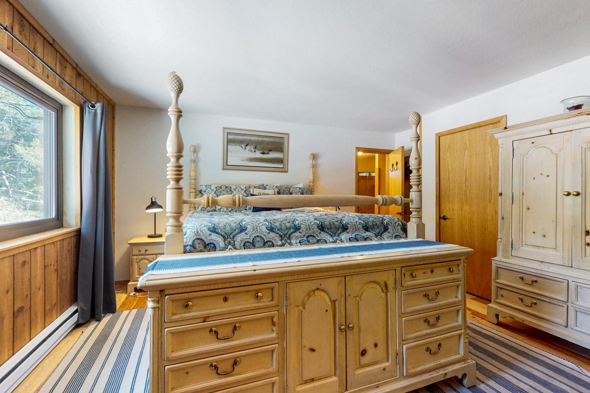 Tastefully-Updated, Classic Tahoe Family Home Truckee Eksteriør billede